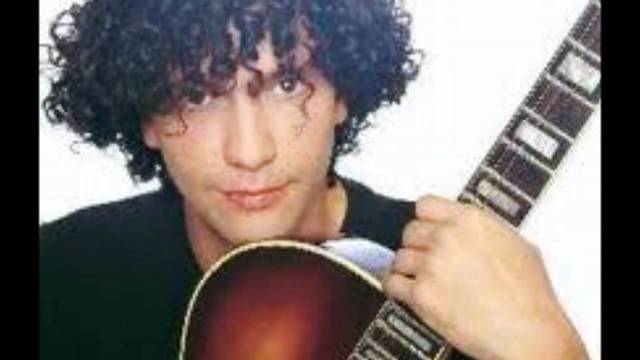 Comienzo de carrera como Solista