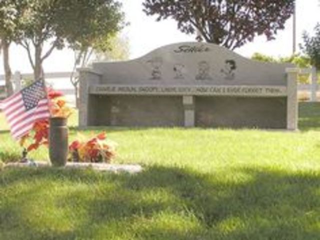 Charles Schulz Exits the Scene