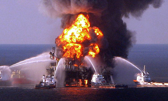 Explosion & Fire on Deepwater Horizon Oil Rig