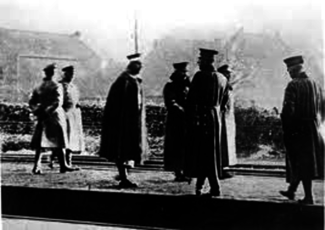 Kaiser Wilhelm II abdicates