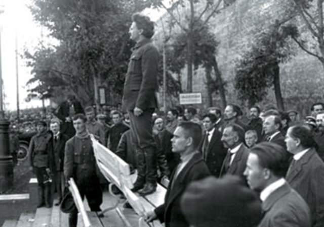 Civil War Breaks Out