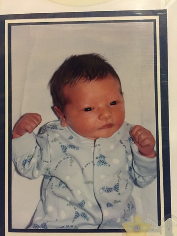 Mi hermano nació en Charlotte, NC.