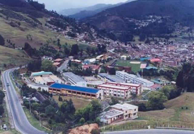 CRECIMIENTO DE LA PLANTA FISICA