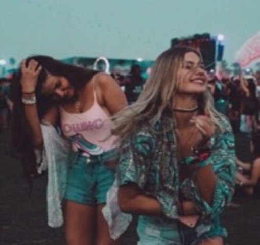 Met Savannah Reay Jenniongs