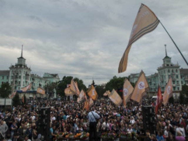 The Ukrainians declare independence