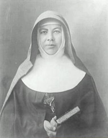 Mary takes religious vows and begins the Josephite order.