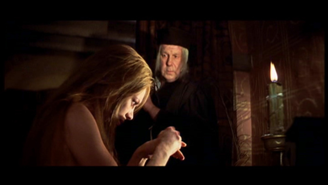 Lady Macbeth goes a little cuckoo....