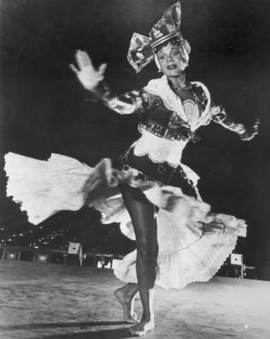 Katherine forms Ballet Negre