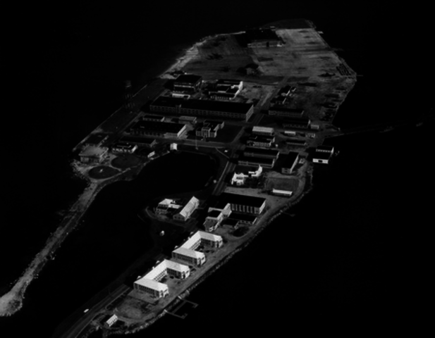 The United States gave Britain war supplies and old naval warships in return for military bases in Bermuda and the Caribbean. (Lend Lease)