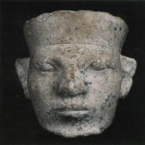 King Narmer founded the first Egyptian dynasty