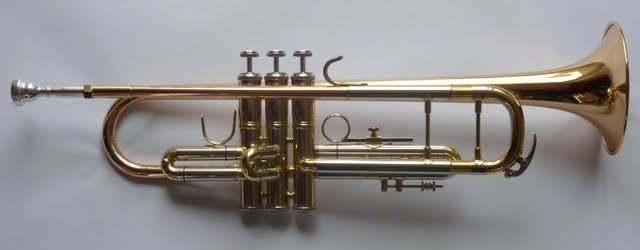Toque un trumpet