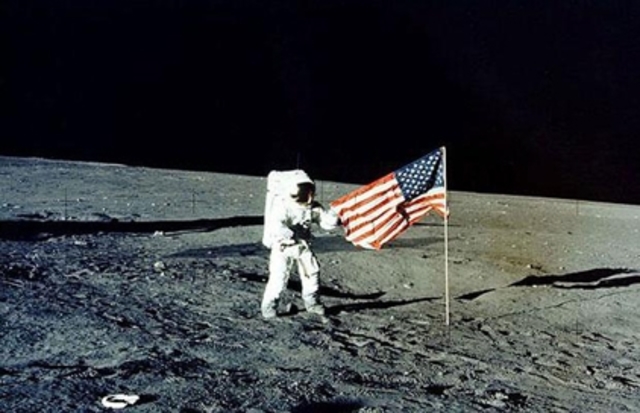 Llegada del hombre a la luna