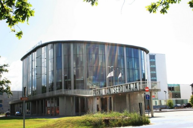 Läksin  Pärnu muusikakooli