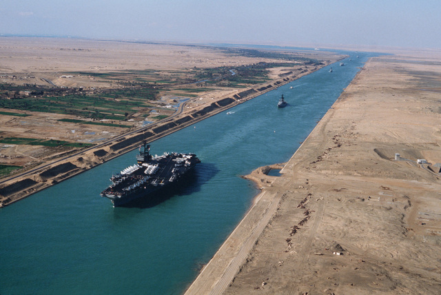 suez canal built