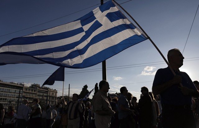 Greek Australians feel heat of Greece debt crisis Greeks living in Australia