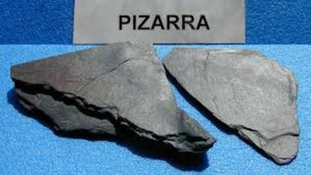 UNA PIEDRA QUE SE CONVIRTIO EN PIZARRÓN