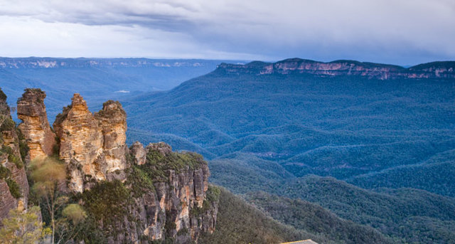 The Blue Mountains was named