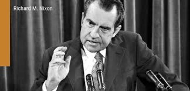 1971 Nixon closes Gold
