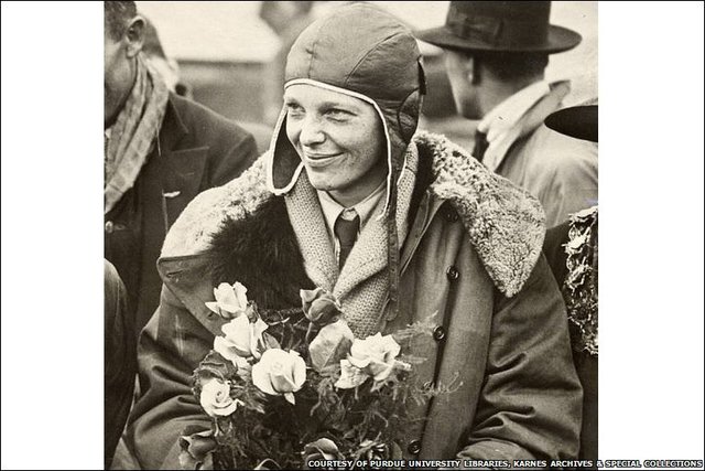 amelia earhart crosses the atlantic