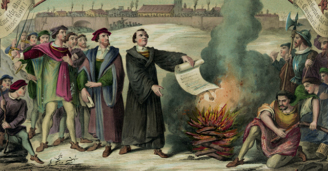 Luther burns the Papal Bull