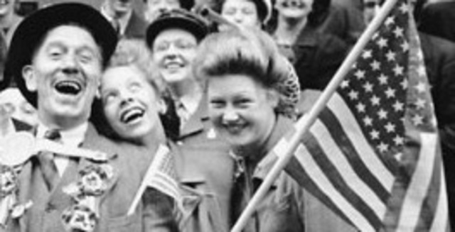 Fi de la Segona Guerra Mundial amb victòria d'Anglaterra.