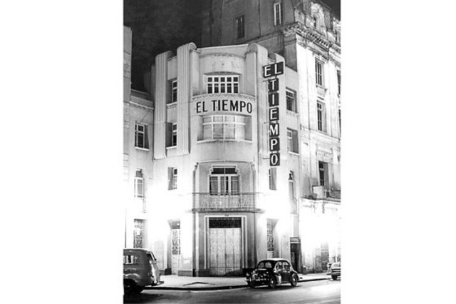 Alfonso Villegas Restrepo, Funda "El Tiempo" en Bogotá.