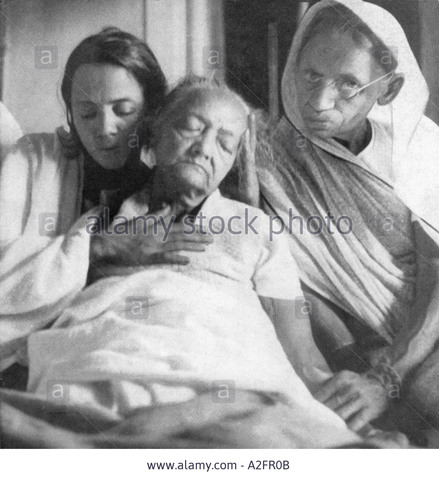 Kasturbha Gandhi Dies