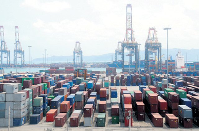 The D.R. signed a treaty turning over customs collection to U.S.