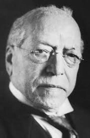 Samuel Gompers becomes leader of American Federation of Labor