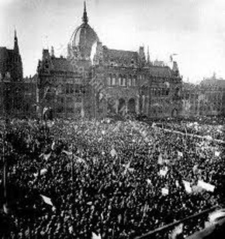 A tűntetők az Országházhoz vonulnak