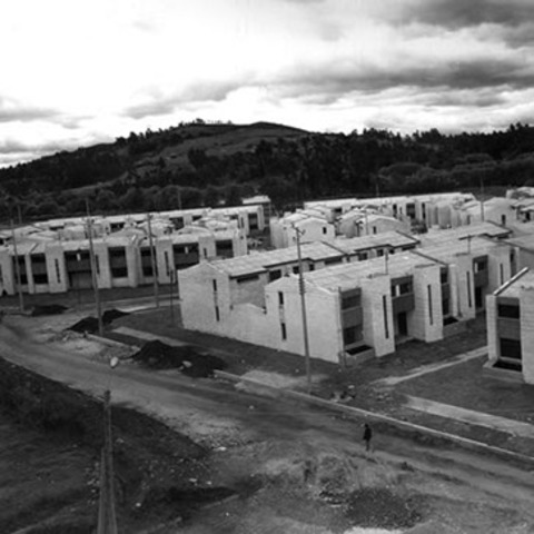 Inicia Construccion Barrio Minuto de Dios.