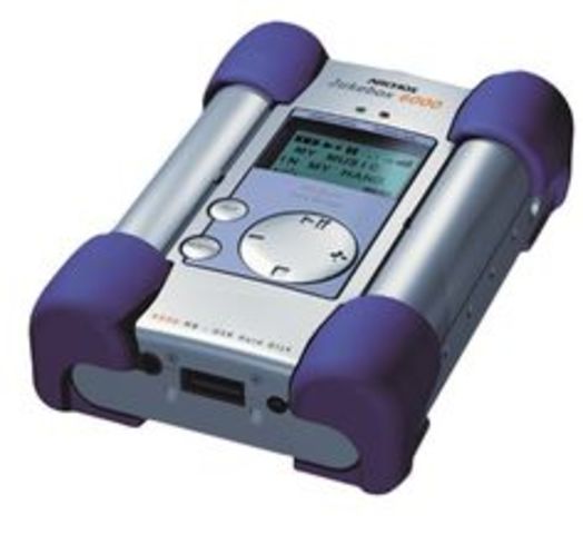 First hard drive mp3 player