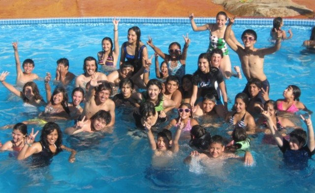 cumpleaños en la alberca