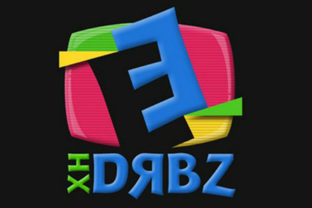 'Al derecho y al Derbez'