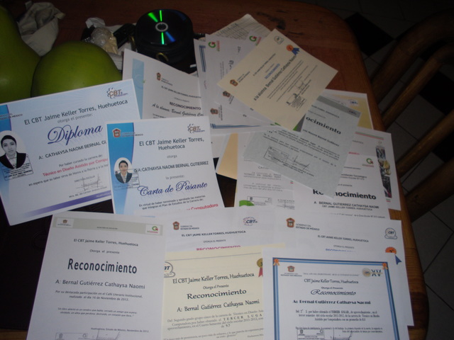 Me gradue del CBT Mi titulo