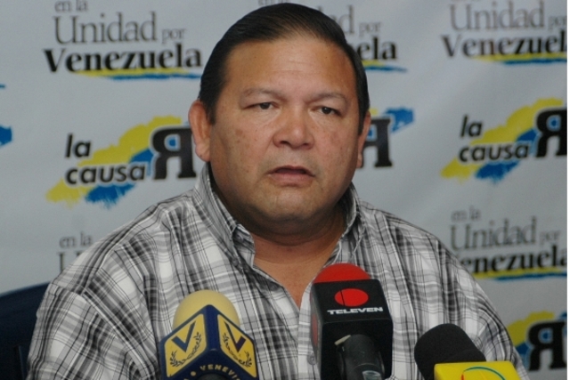 Andrés Velasquez denuncia al "El Topo"