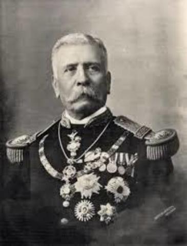 Porfirio Díaz es obligado a renunciar asu cargo