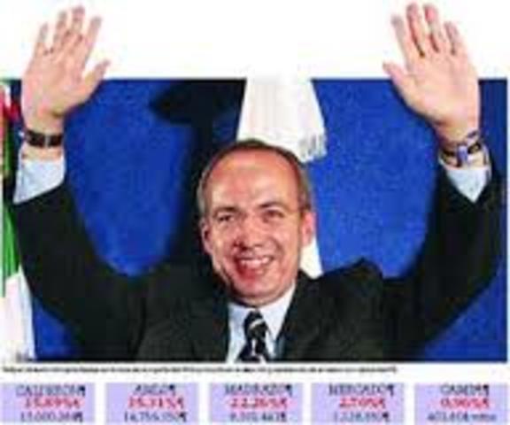 Felipe Calderon es elegido presidente