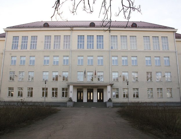 Leonardo elas Vincis ja käis seal koolis