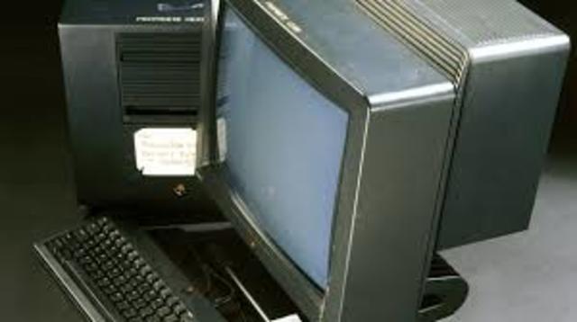 Primer navegador WebJan 1, 1990