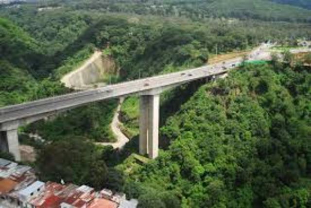 Regresa Calles. Japón ataca Pearl Harbor. Reconciliación Nacional ante la guerra.