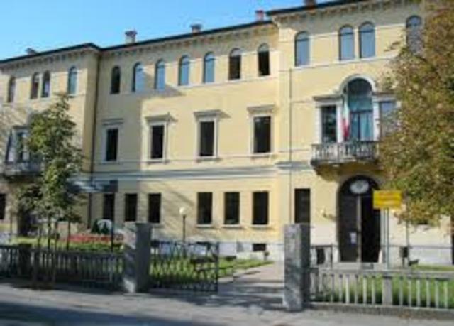 I giorno di scuola superiore al Liceo classico "Dante Alighieri". Classe IV ginnasio sez. A