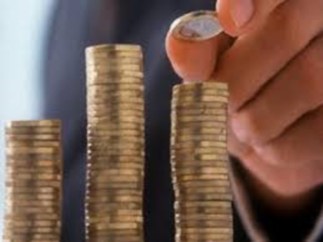 Por parte del Estado se utilizaron mecanismos para impulsar la inversión privada como: