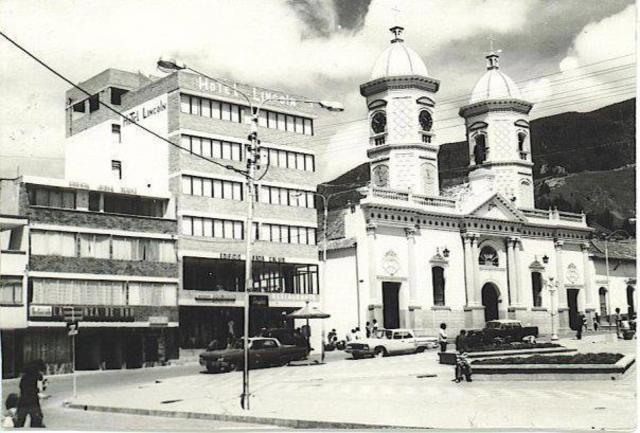 HISTORIA UNIVERSIDAD DE PAMPLONA