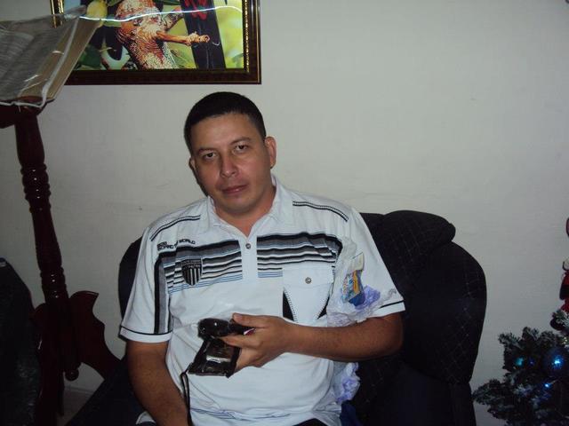 Nace Fray Alexander Henao