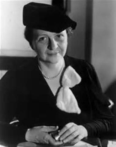 First Woman in the U.S. Cabinet