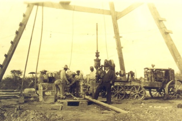 Se forma petroleos Méxicanos