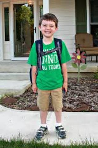 Empecé kindergarten por la primera vez.