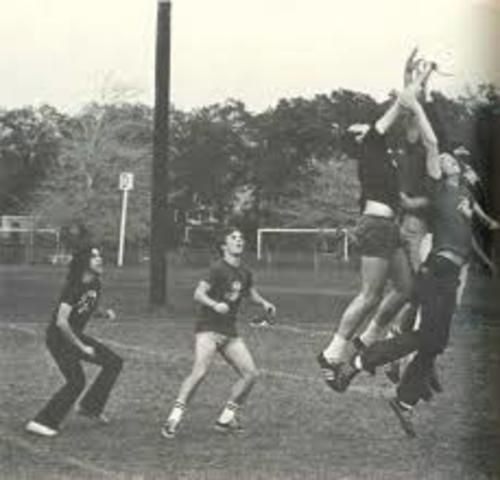 PRIMER TORNEO DE ULTIMATE EN YALE