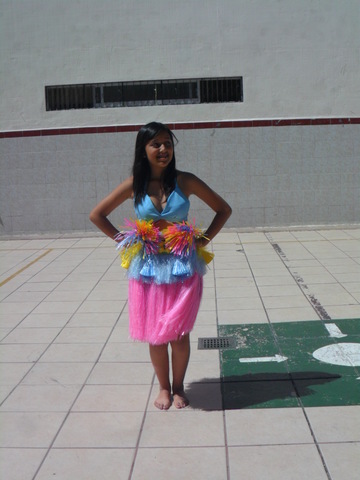 Presentacion de Hawaiano en la escuela